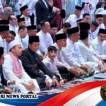 Wakil Presiden Gibran Rakabuming Raka Menyapa Masyarakat Lewat Swafoto Usai Salat Idul Fitri di Istiqlal