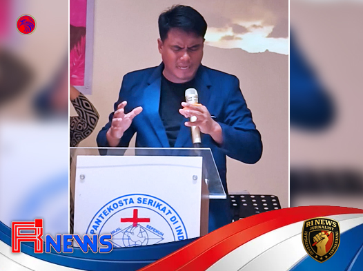 Pendeta Muda Dikejar Preman Bersenjata Tajam Sambil Gendong Anak Kecil