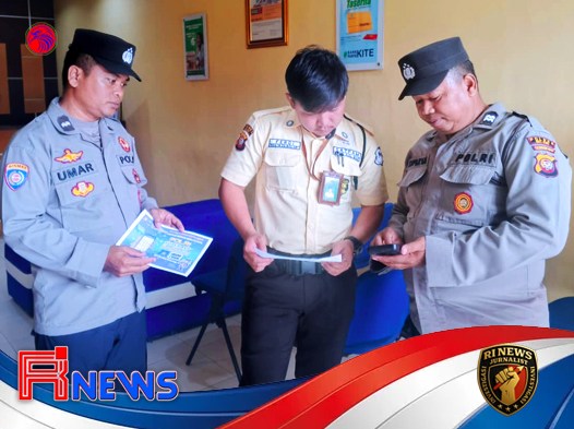 Polisi Melawi Gencar Sosialisasi Call Center Darurat 110 ke Tengah Masyarakat