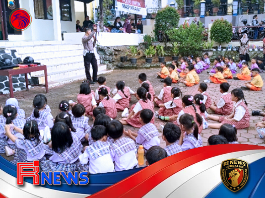 Anak TK Belajar Persahabatan dengan Polisi