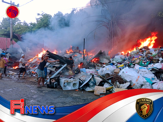 Api Melahap Gudang di Simpang Simarsayang