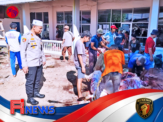 Kapolsek BAB Tapan Turun Langsung Pantau Pemotongan Hewan Kurban