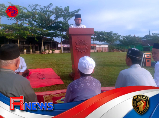 Ribuan Warga Gandusari Penuhi Lapangan untuk Sholat Idul Adha