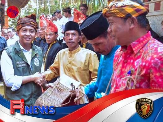Menteri Kehutanan Serahkan Ribuan Hektare Hutan Adat