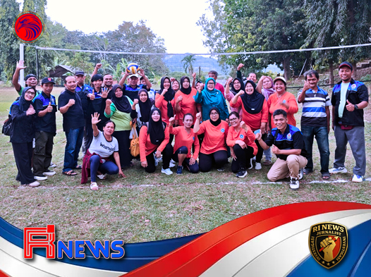 Kemeriahan Voli Putri di Atas 30 Tahun Meriahkan Puncak HUT RI ke-81 di Bambankerep