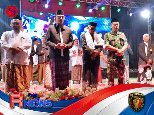 Lautan Manusia di Lapangan Gunungsari