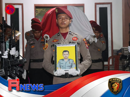 Kapolres Melawi Pimpin Pemakaman Kedinasan Brigpol Alif Saputra