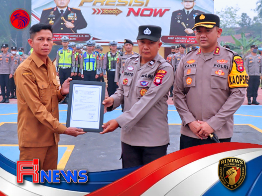 Kapolres Melawi Beri Penghargaan Atas Inisiatif Hibah Tanah Personel untuk Akses Jalan Masyarakat