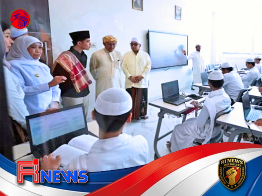 Gibran Dorong Santri Jadi Pencipta Teknologi